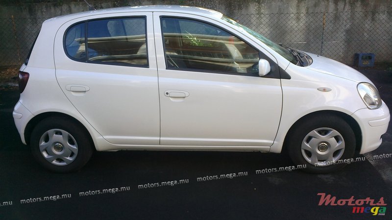 2003' Toyota photo #2