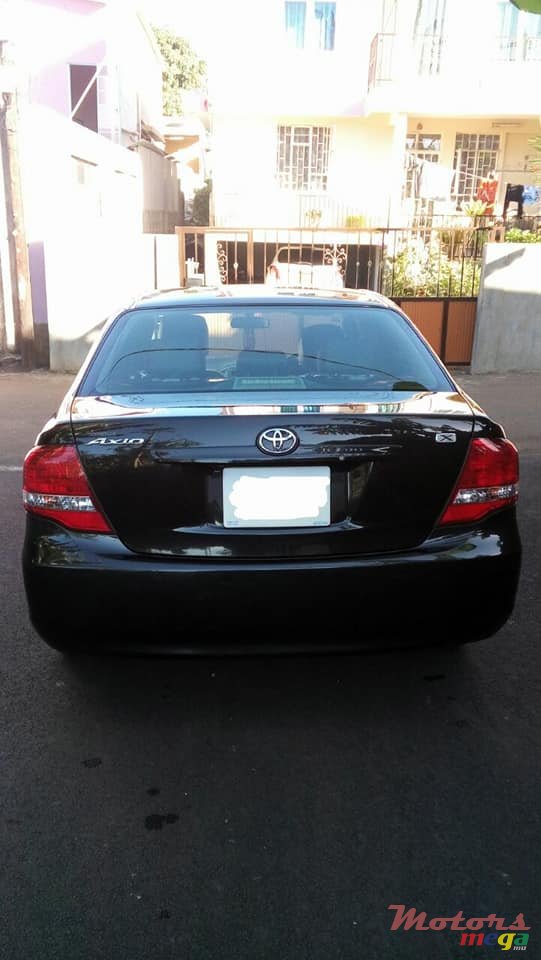 2010' Toyota Axio photo #1