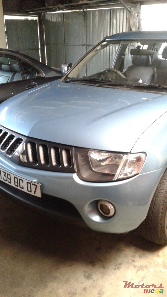 2007' Mitsubishi L 200 Sportero photo #4