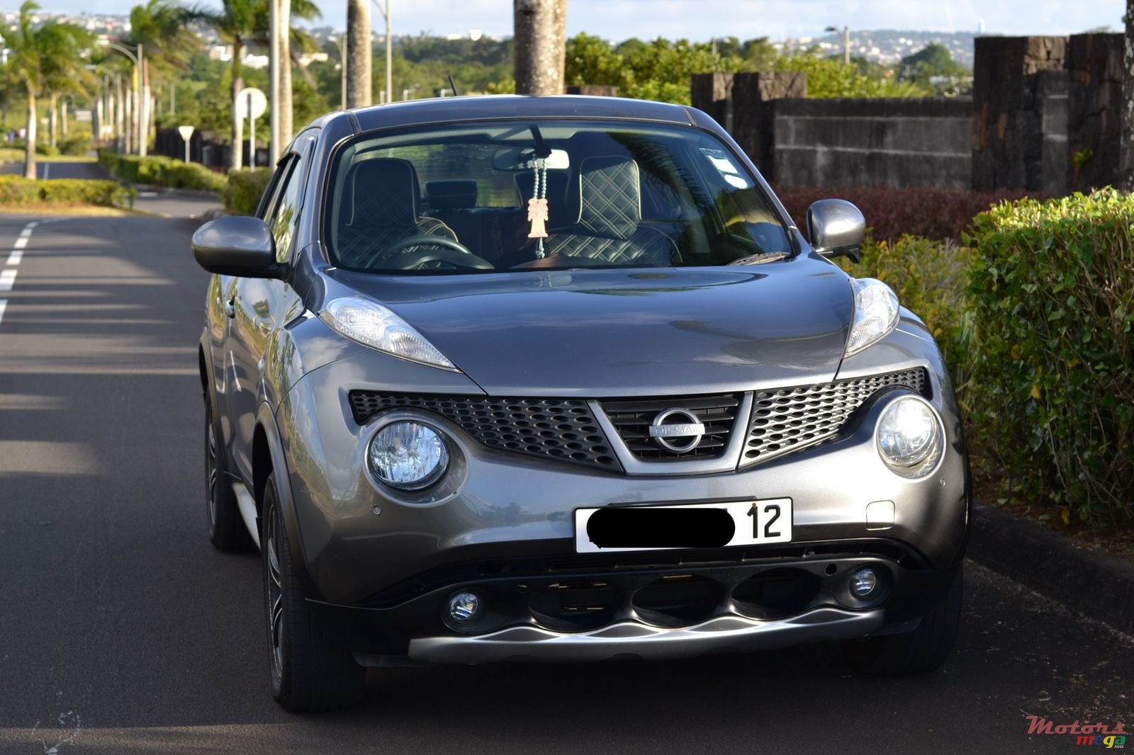 2012' Nissan Juke photo #2