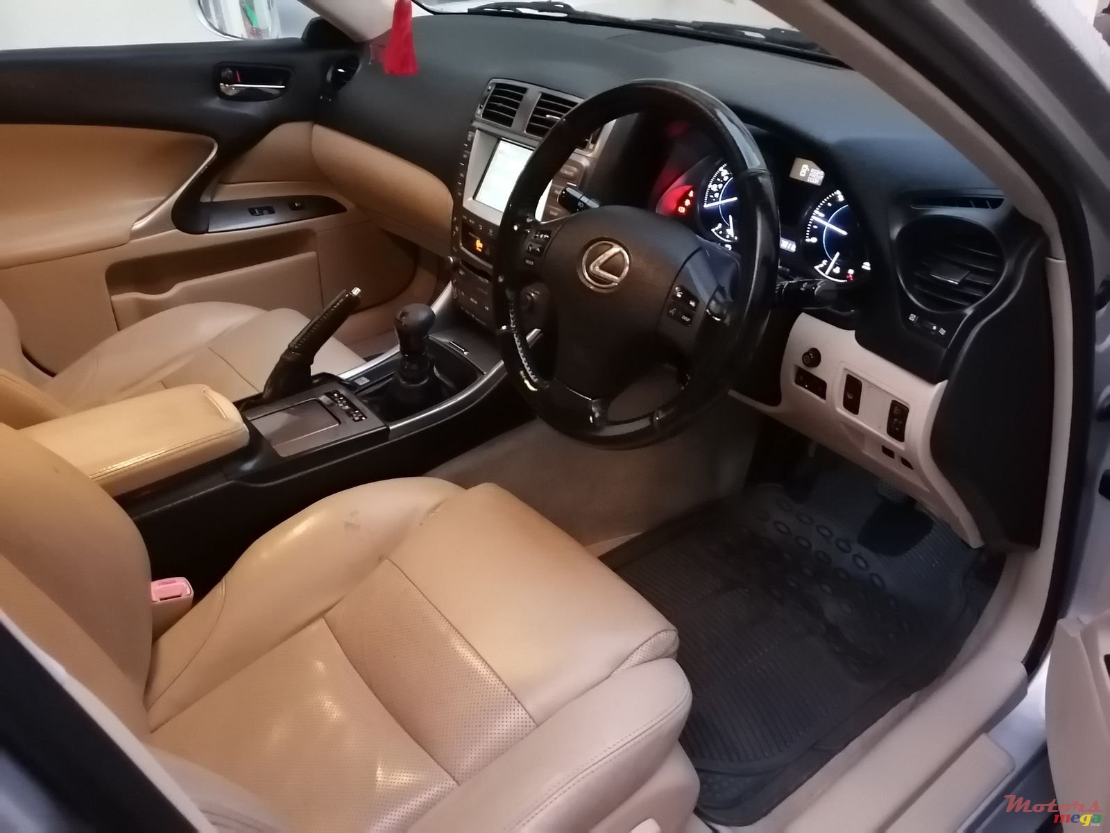 2008' Lexus IS photo #3