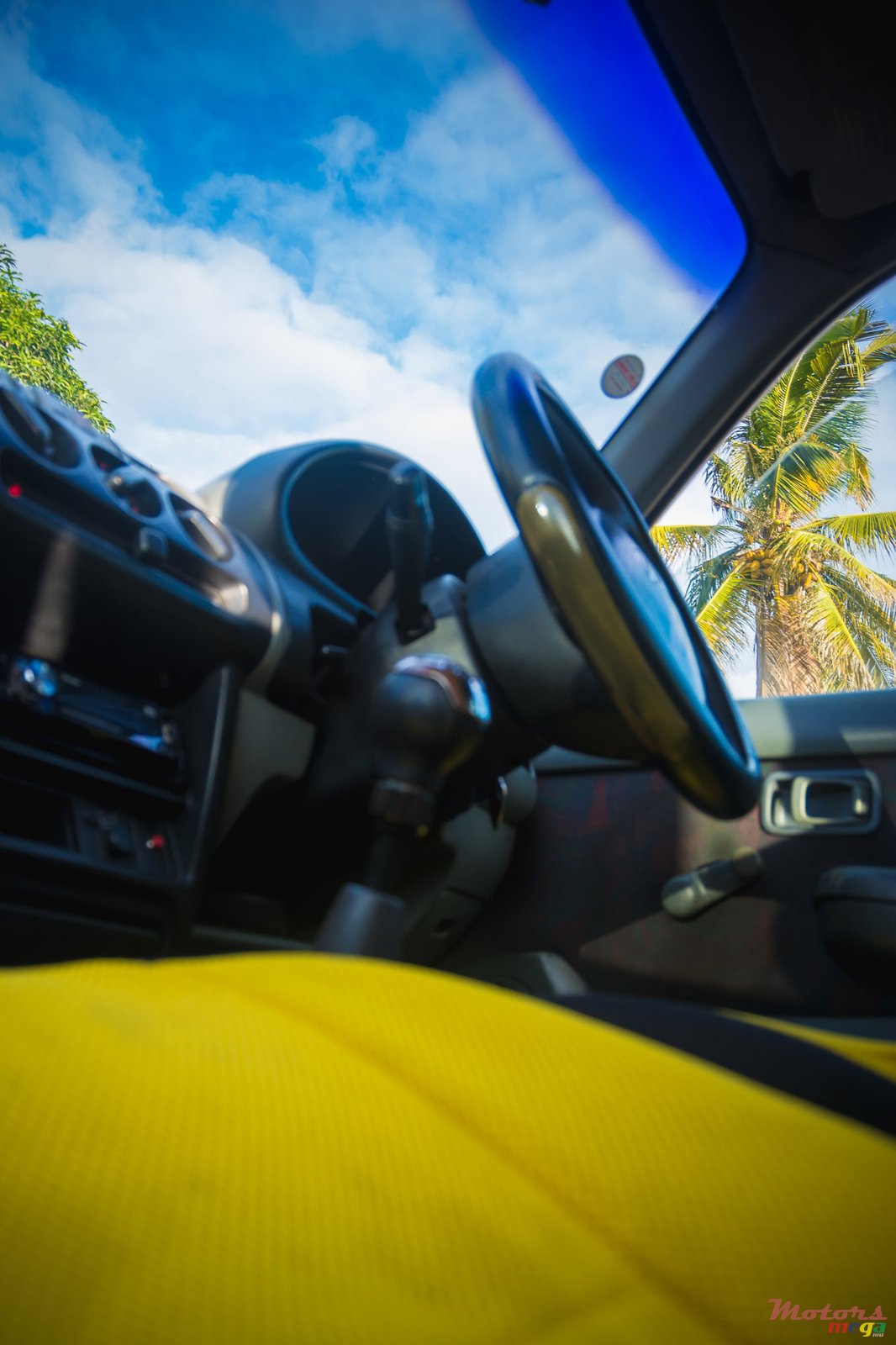 1998' Nissan March photo #3