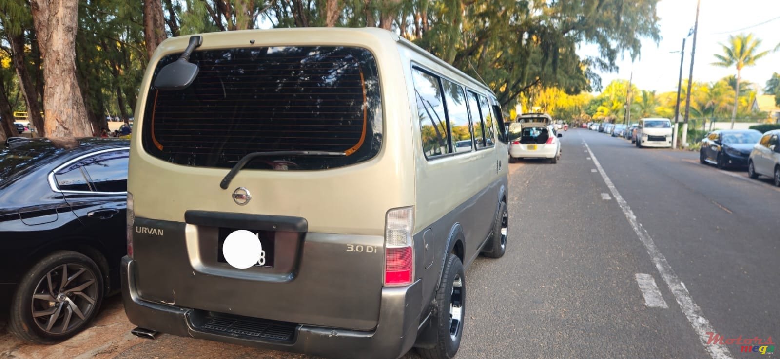 2008' Nissan E25 photo #5