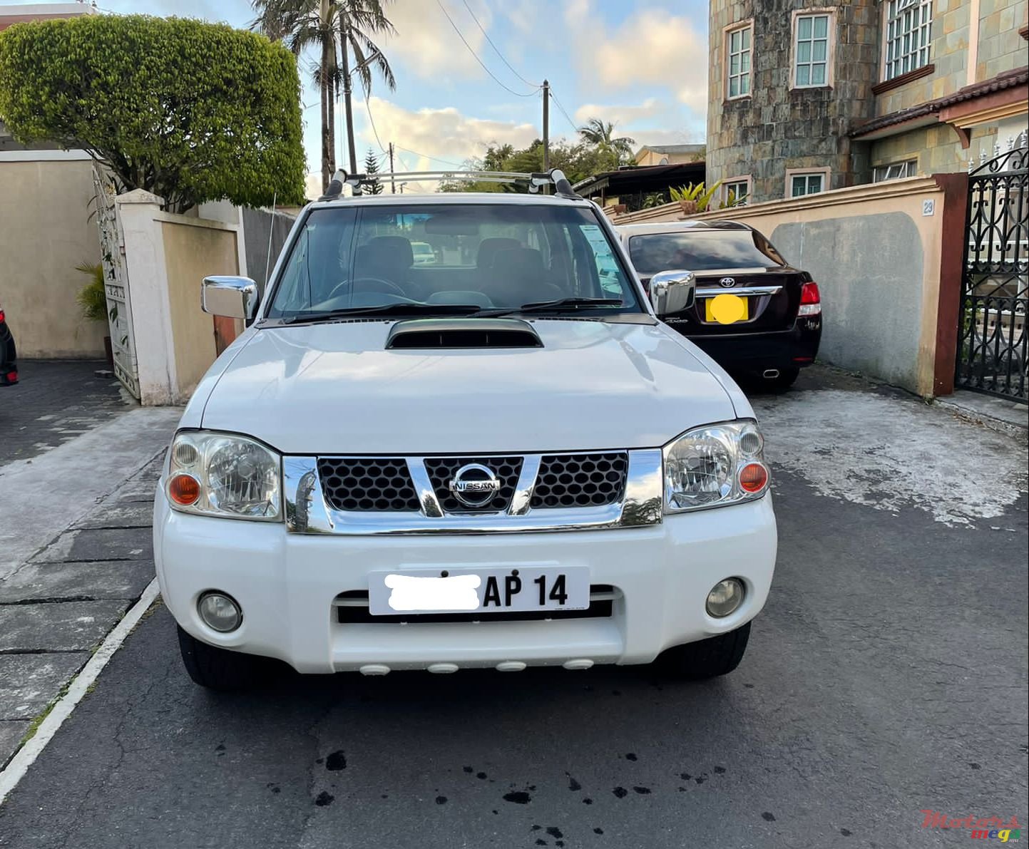 2014' Nissan NP300 4x2 photo #3