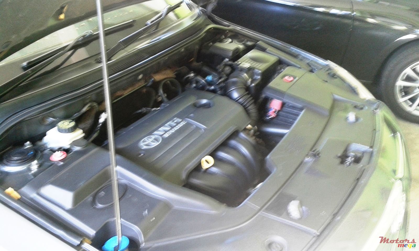 2006' Toyota Avensis Saloon photo #4