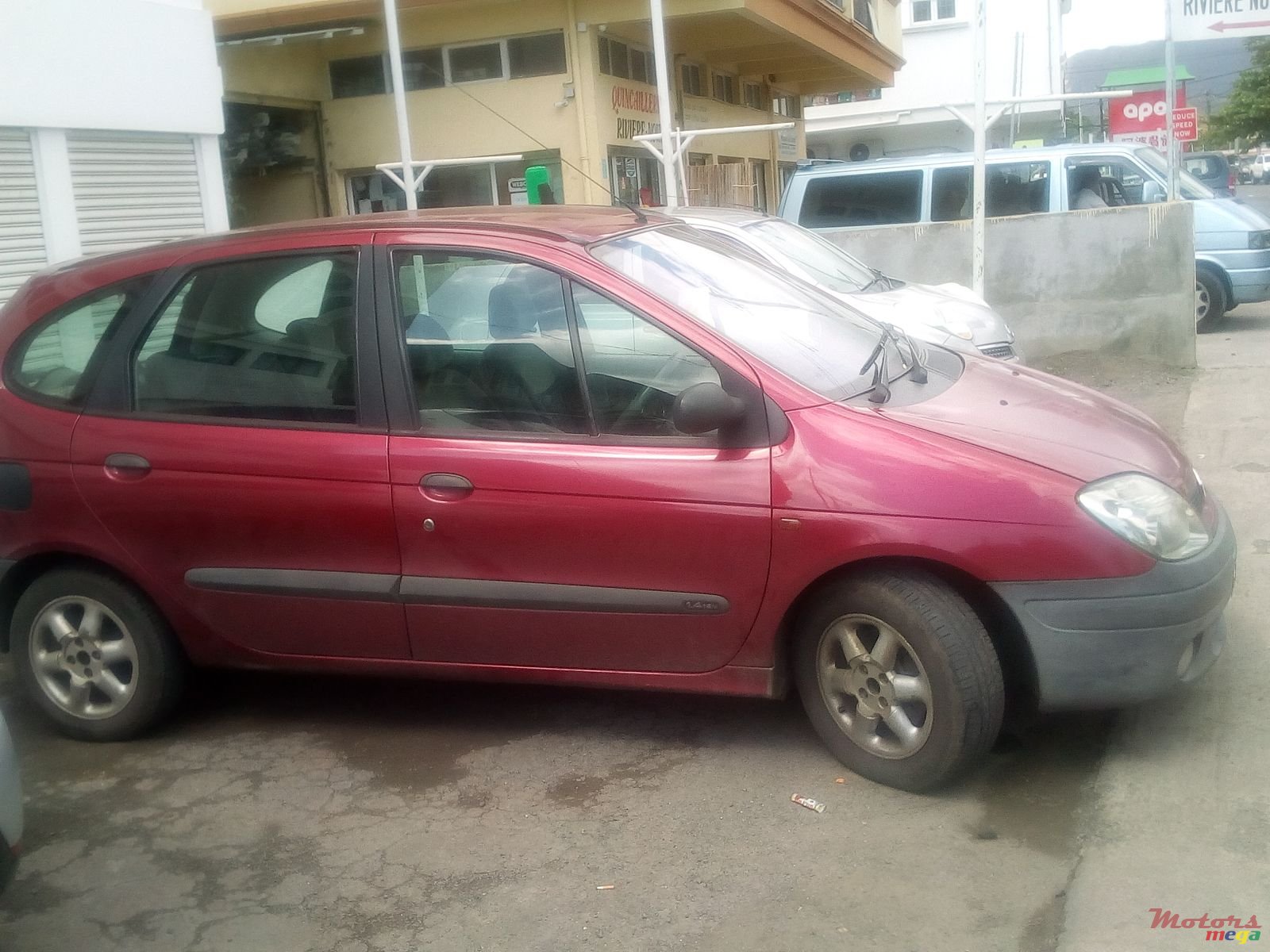 2000' Renault Megane Scenic photo #3