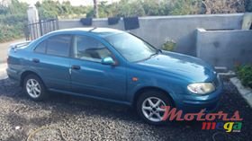 2000' Nissan N  16 photo #1