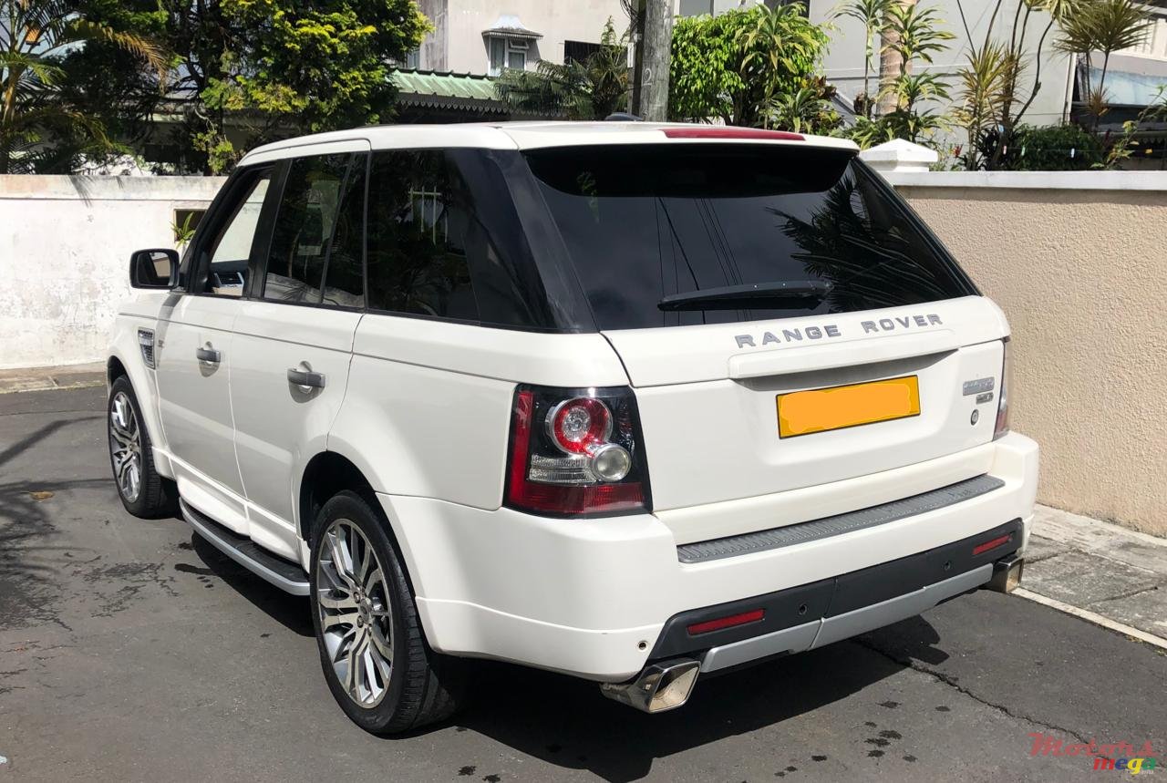 2009' Land Rover Range rover sport TDV8 photo #3