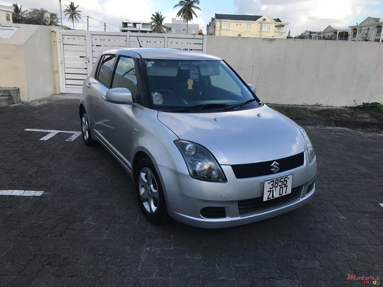 2007' Suzuki Swift photo #6