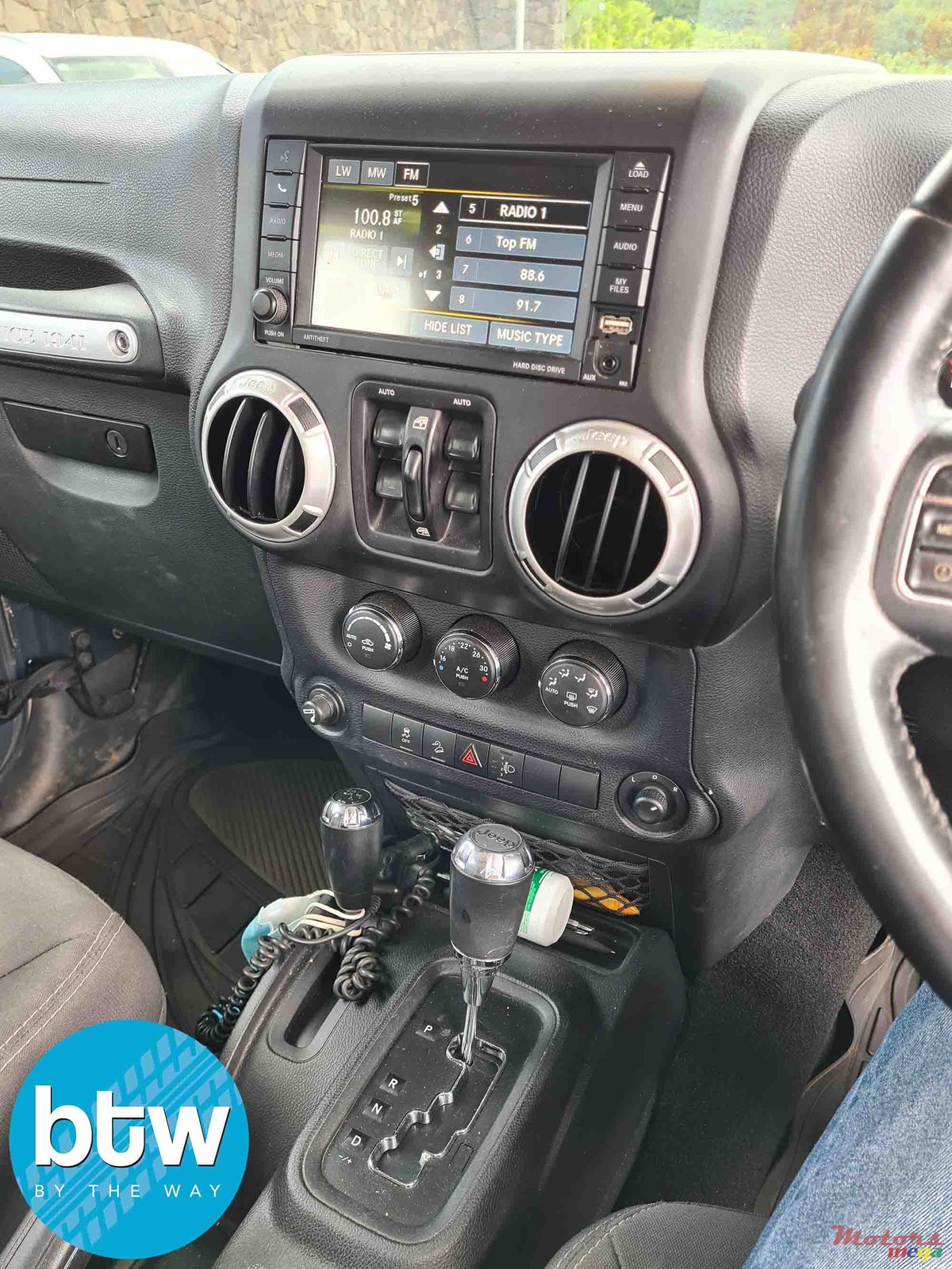 2017' Jeep Wrangler photo #5