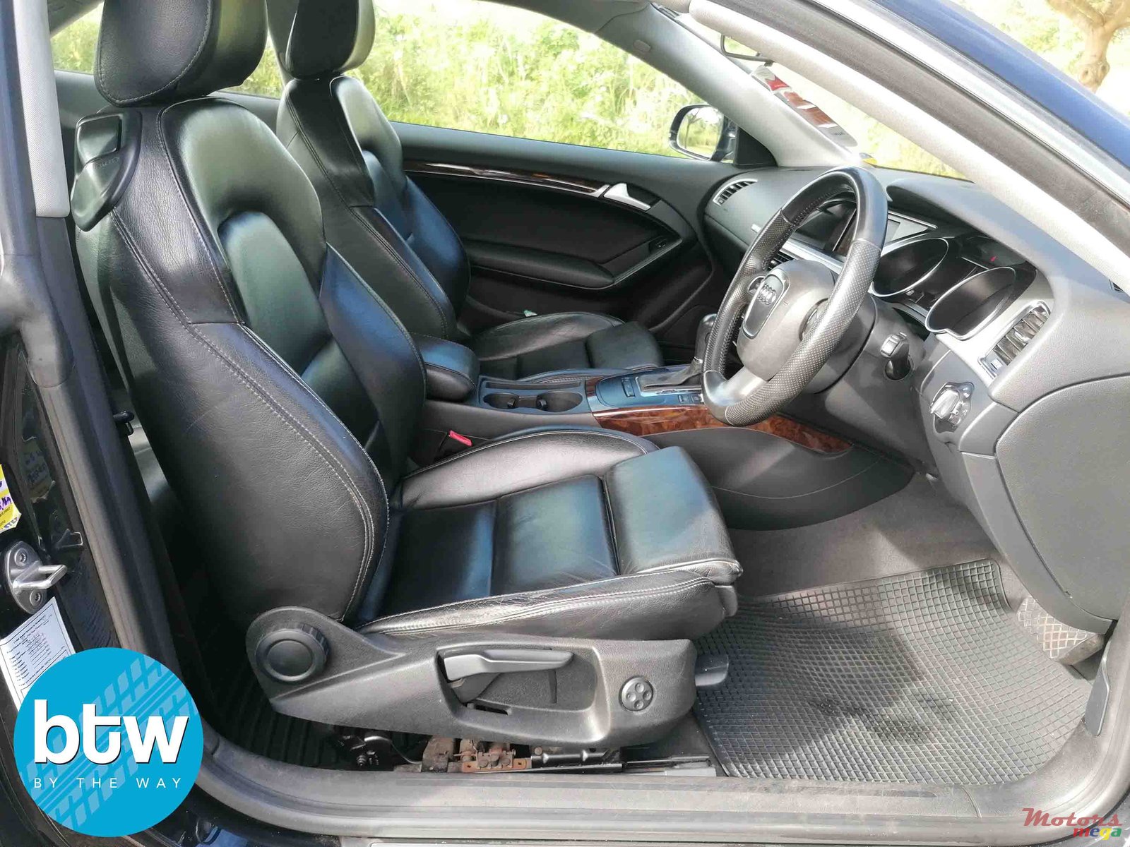 2011' Audi A5 photo #5