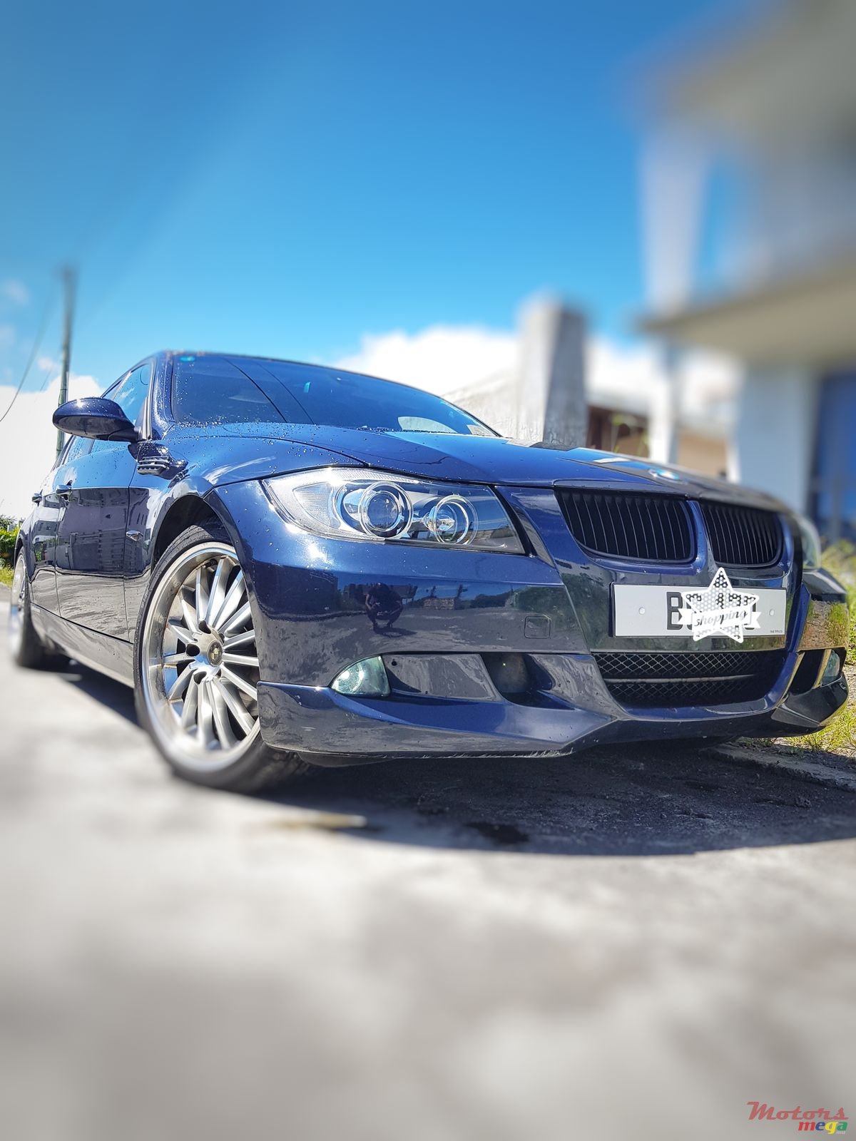 2005' BMW 3 Series Sedan E90 photo #1