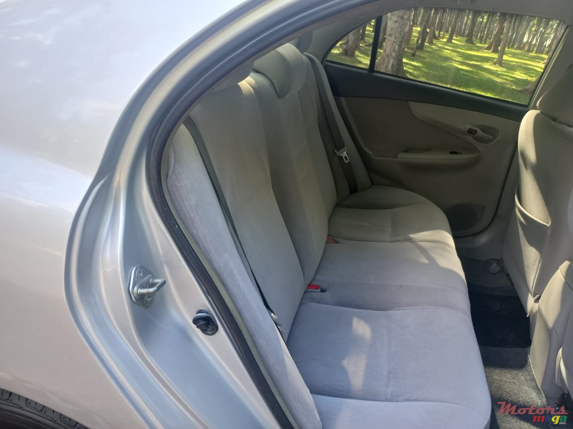 2007' Toyota Axio photo #6