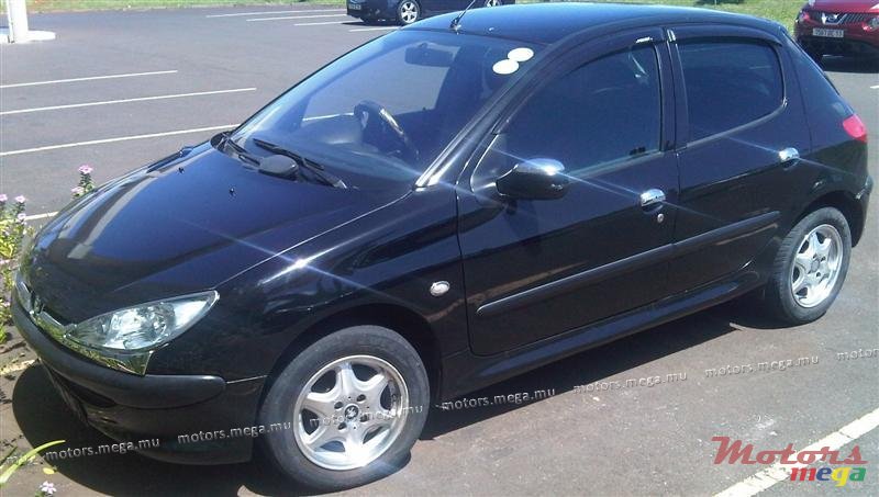 2001' Peugeot 206 photo #5