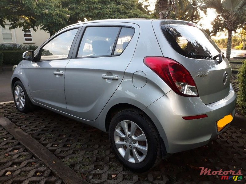 2013' Hyundai i20 Low mileage photo #3