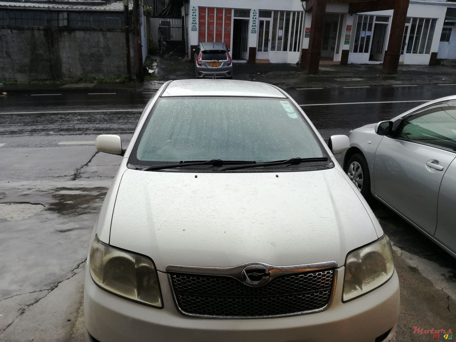 2006' Toyota Fielder photo #1