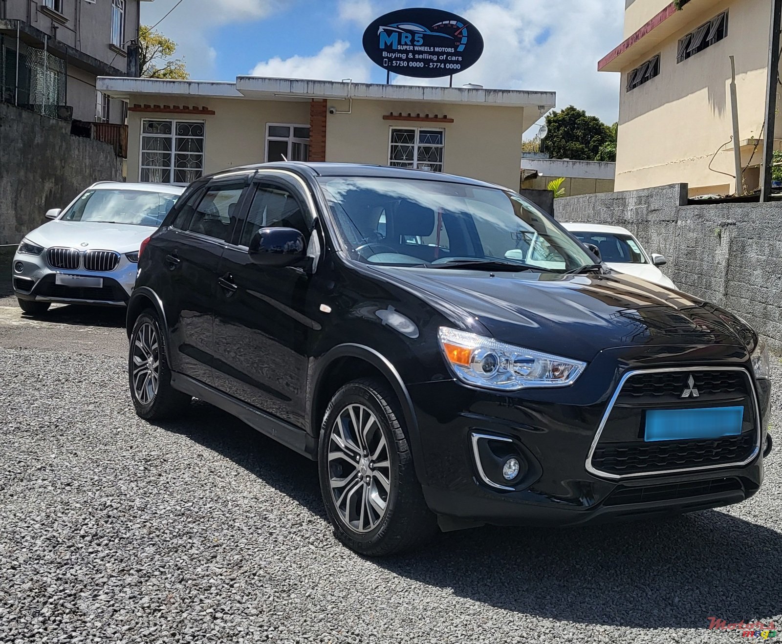 2016' Mitsubishi ASX photo #2