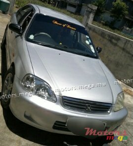 1999' Honda photo #1