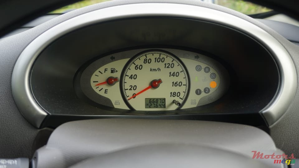 2009' Nissan March photo #5