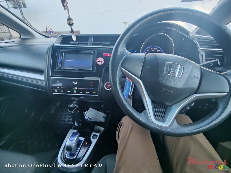 2016' Honda Fit photo #3