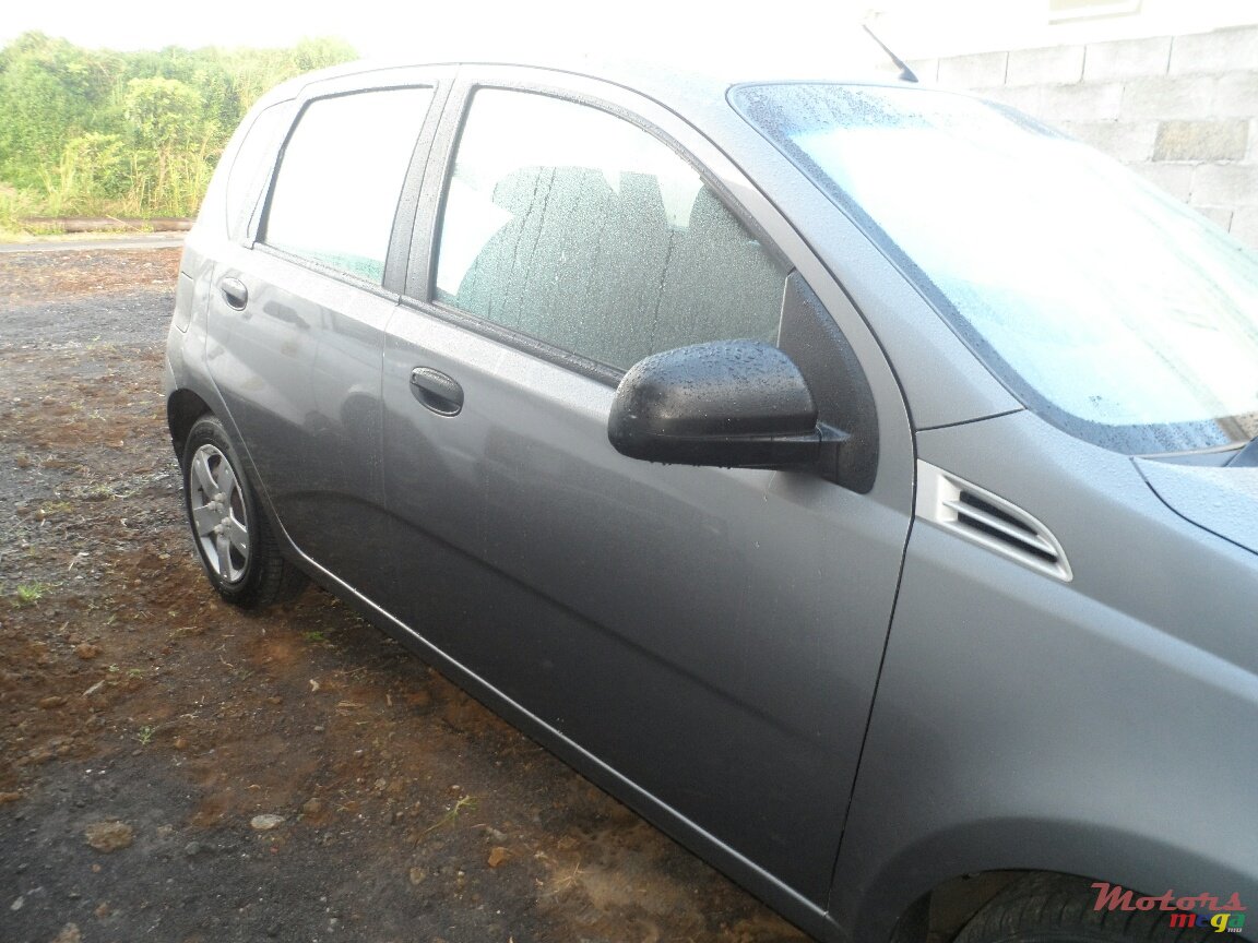 2010' Chevrolet Aveo photo #5
