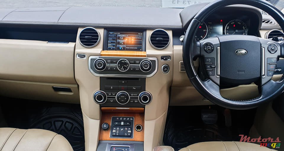 2014' Land Rover Discovery 4 photo #2