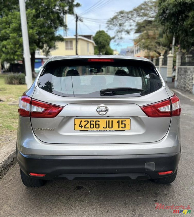 2015' Nissan photo #5