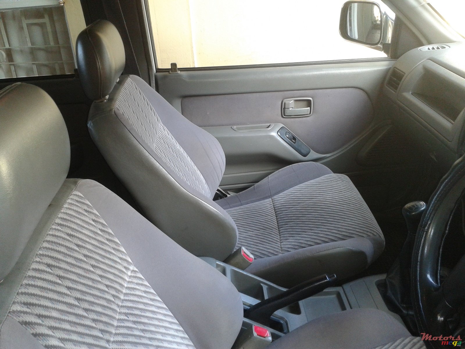 1999' Isuzu photo #3