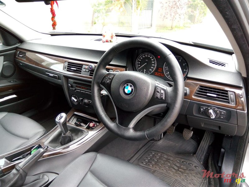 2009' BMW 316 i photo #7