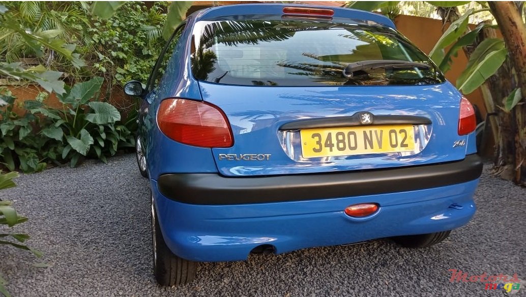 2002' Peugeot 206 photo #2