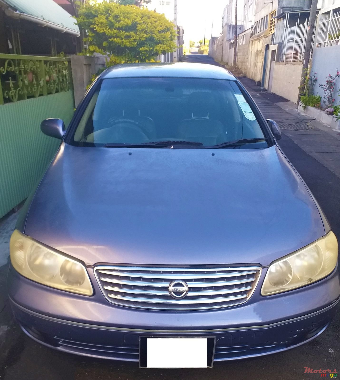 2003' Nissan Sunny photo #1