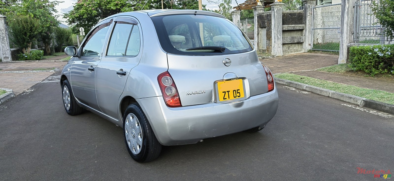 2005' Nissan March photo #4