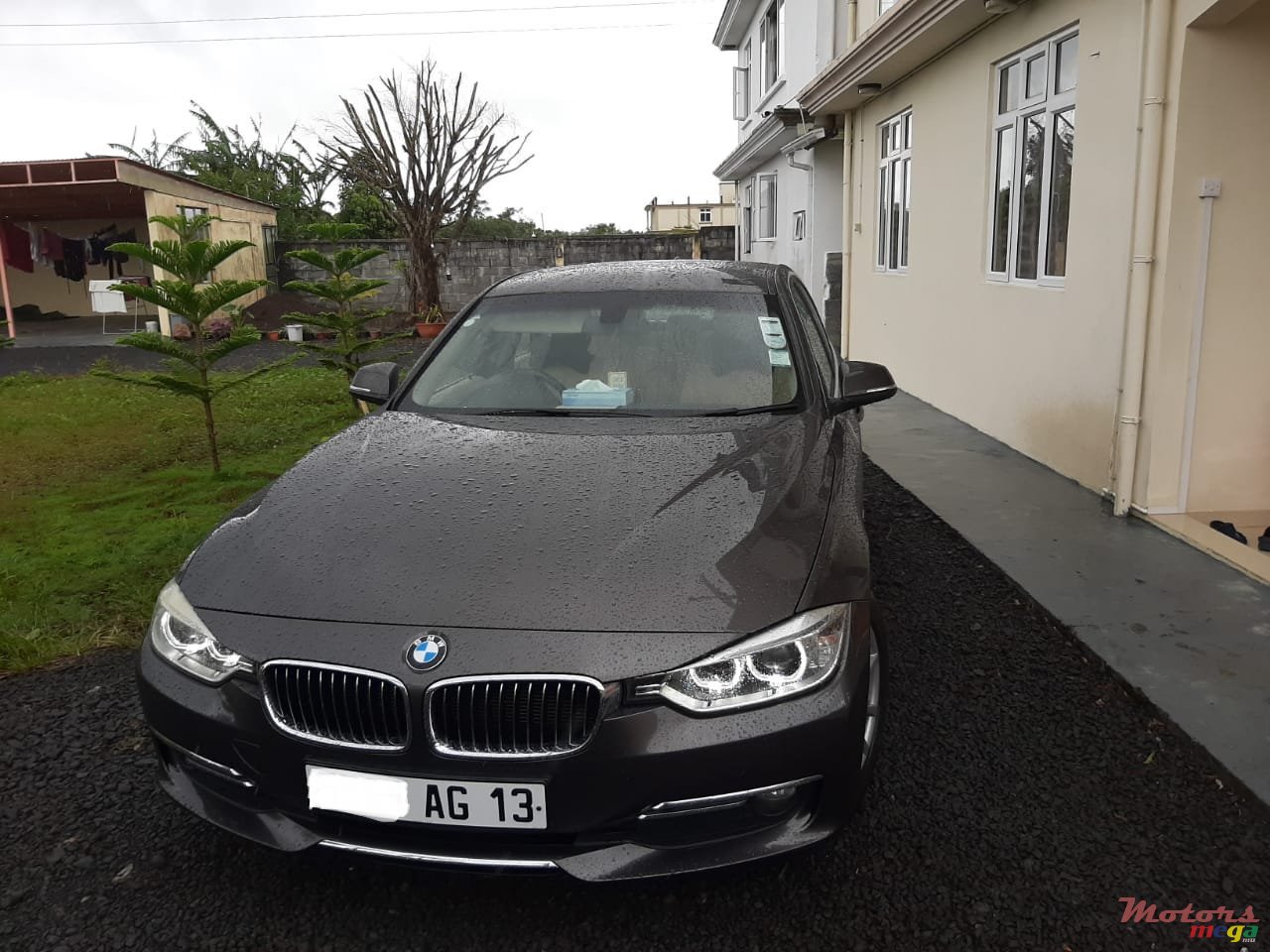 2013' BMW 320 photo #5