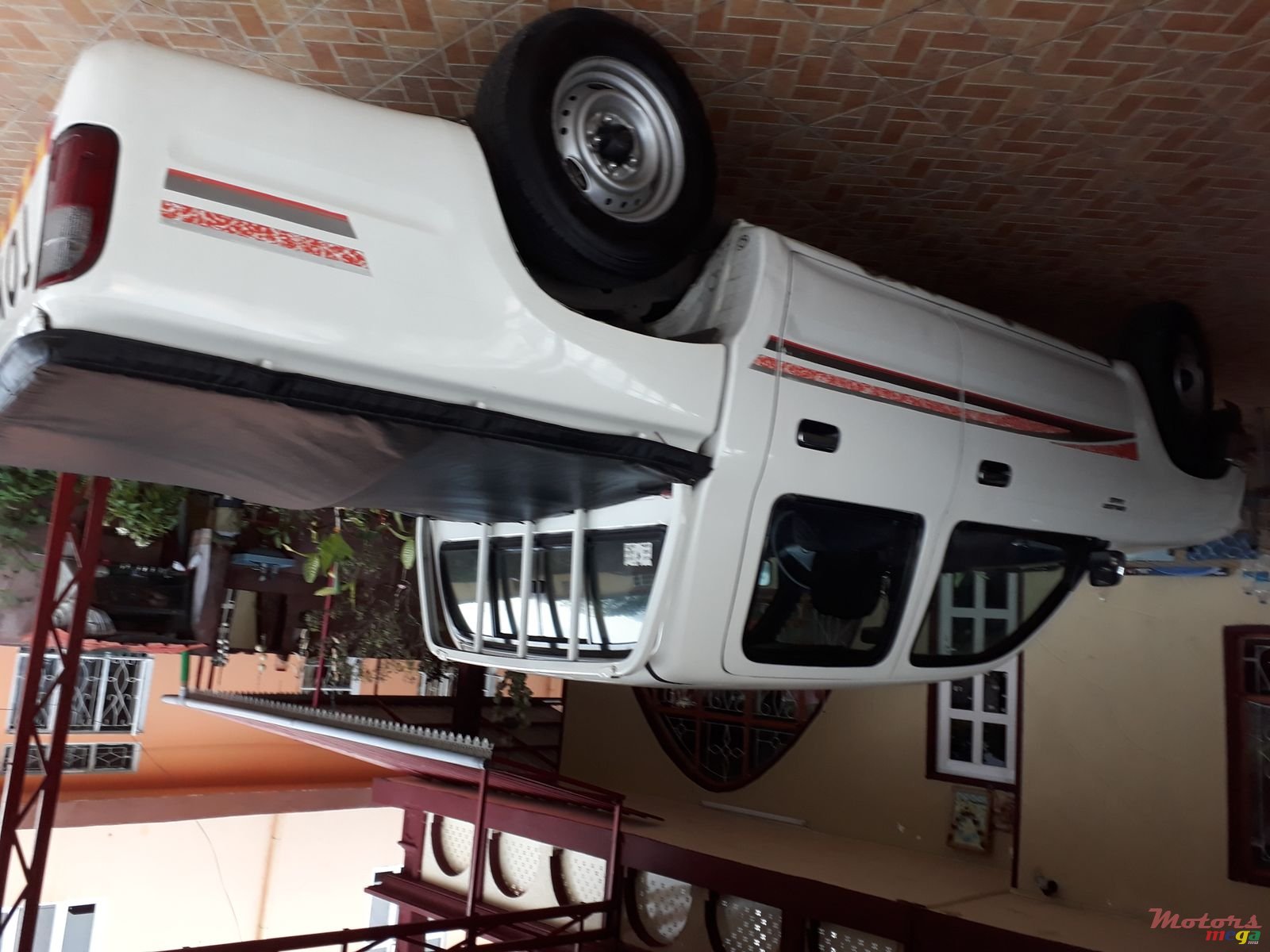 1999' Toyota photo #2