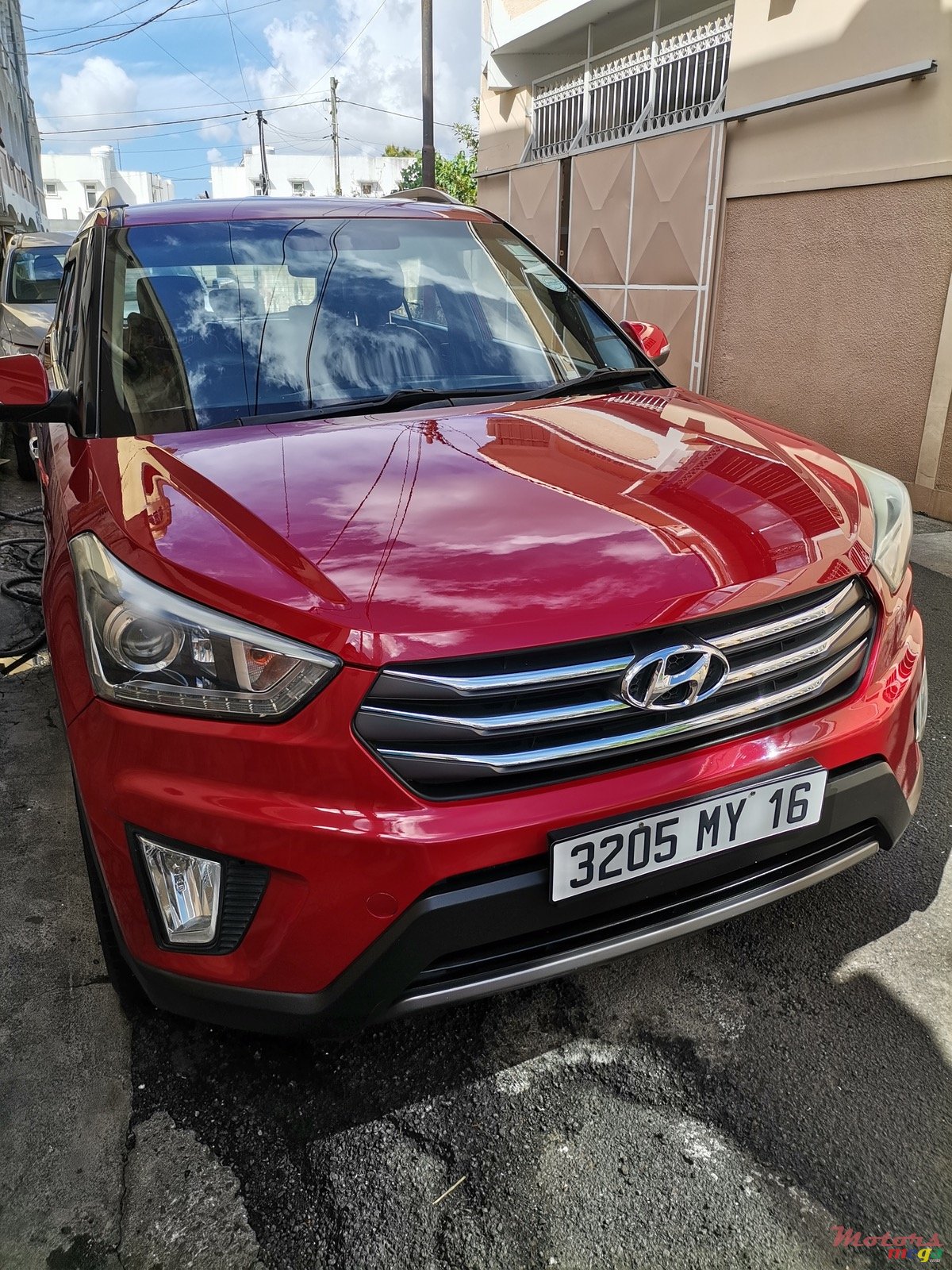 2016' Hyundai i25 Fitted with Gas photo #3