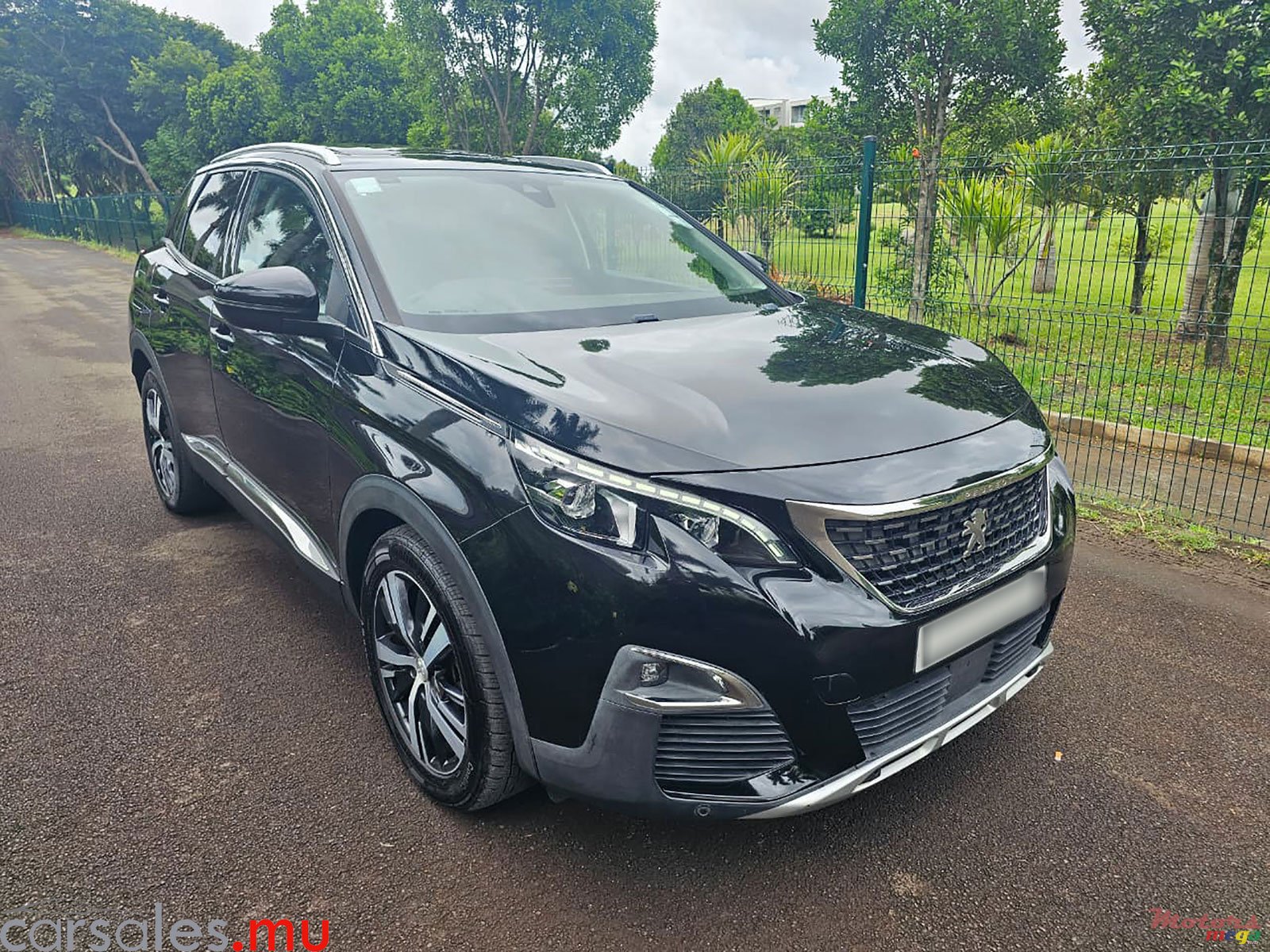 2020' Peugeot 3008 Allure 1.2T photo #2