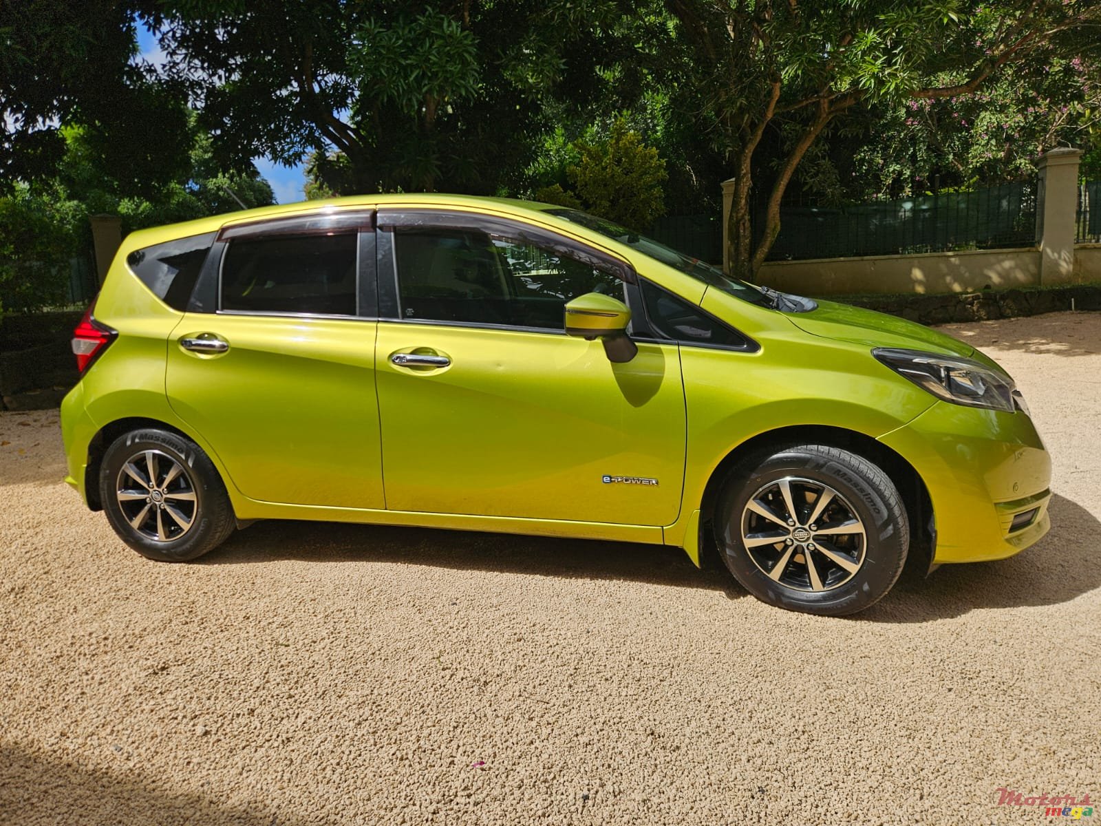 2017' Nissan Note ePower photo #1