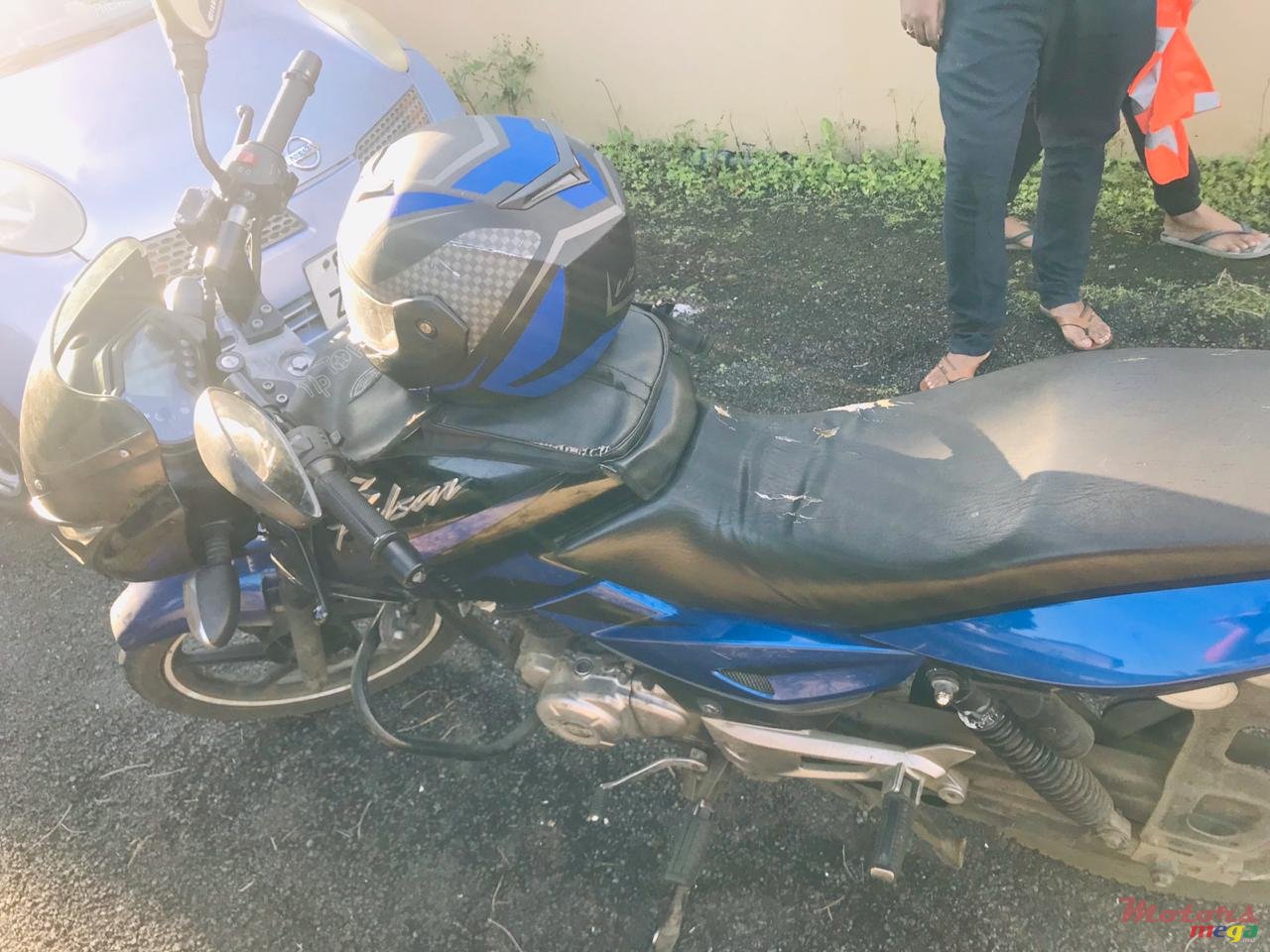 2015' Bajaj photo #3