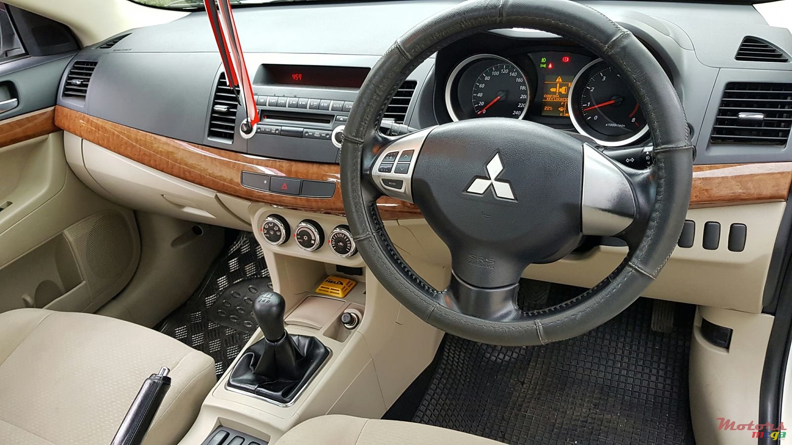 2010' Mitsubishi Lancer EX photo #4