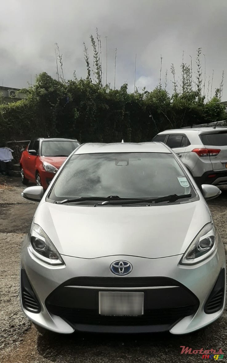 2019' Toyota Aqua photo #4