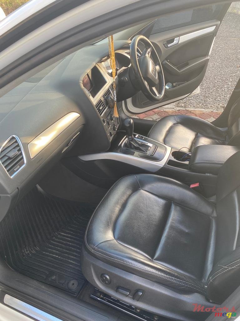 2011' Audi A4 B8 photo #7