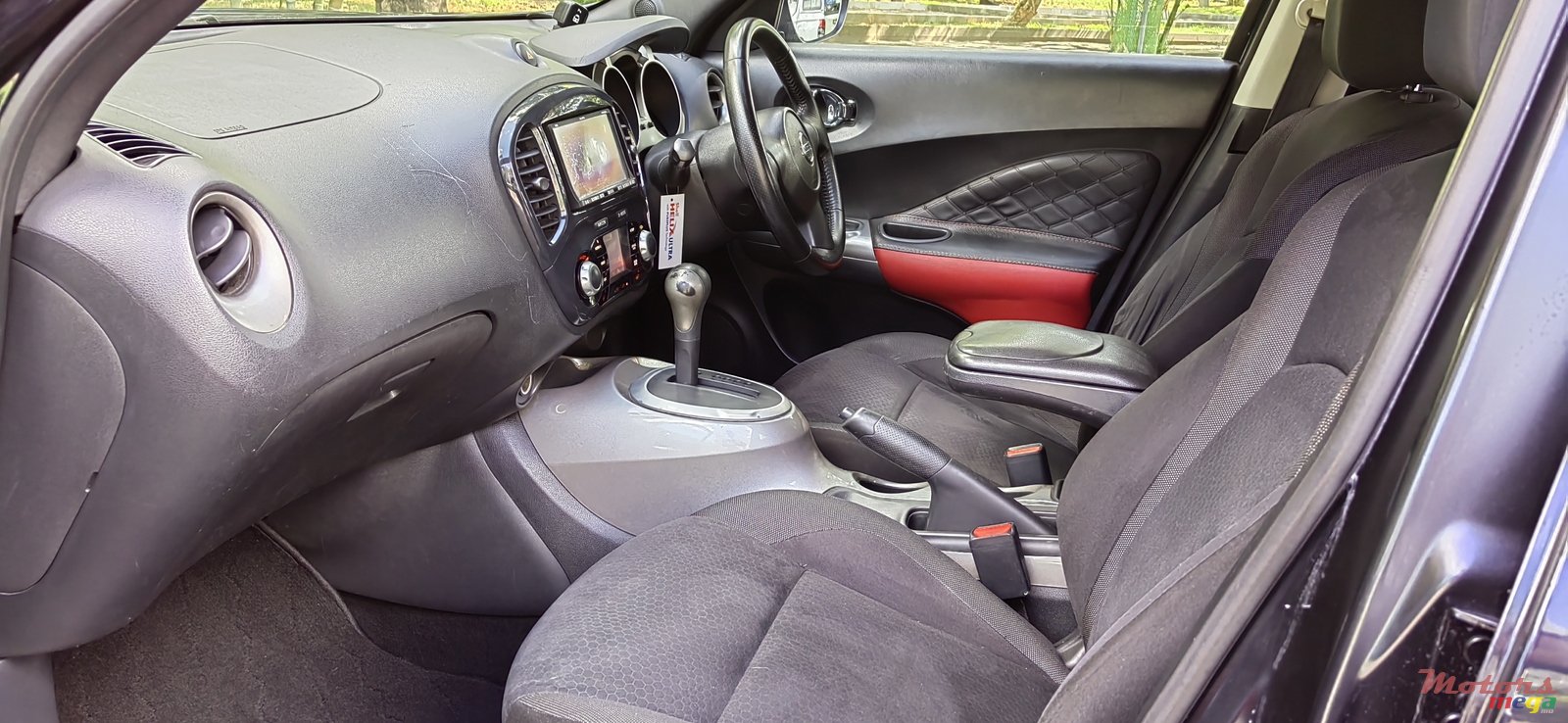 2011' Nissan Juke photo #5