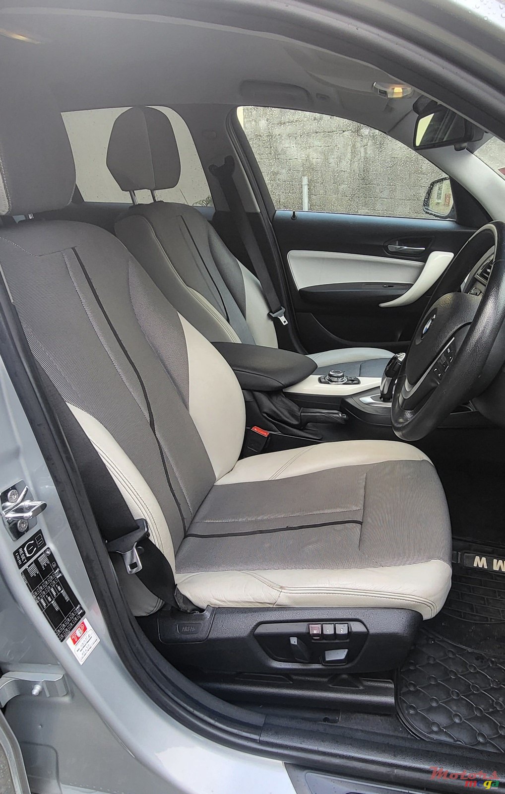 2012' BMW 120 photo #4