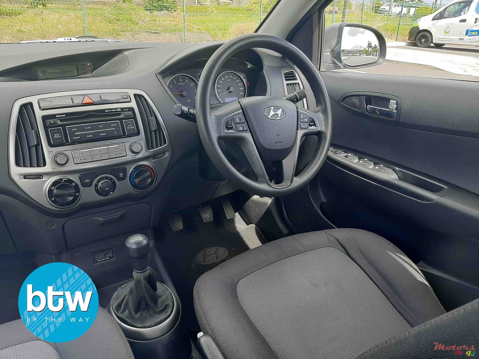 2014' Hyundai i20 photo #5