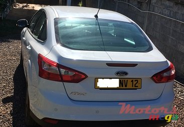 2012' Ford Focus Titanium photo #2