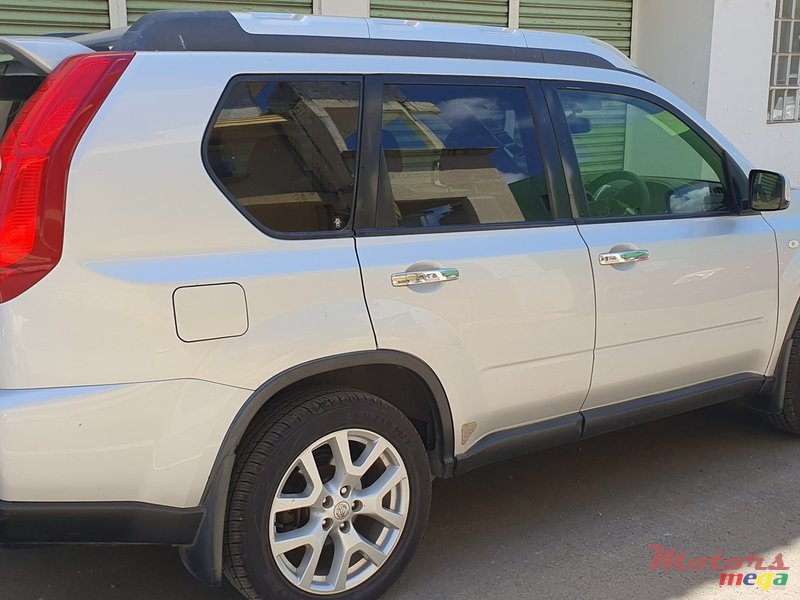 2014' Nissan X-Trail photo #2