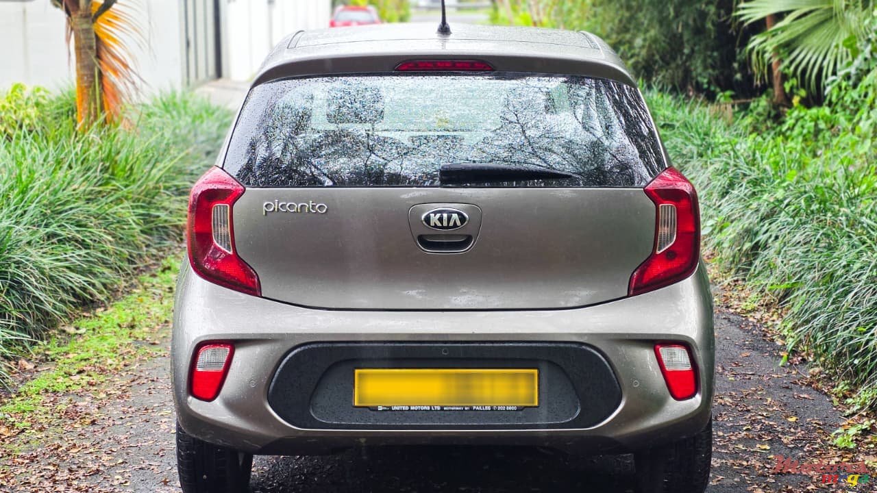 2017' Kia Picanto photo #4