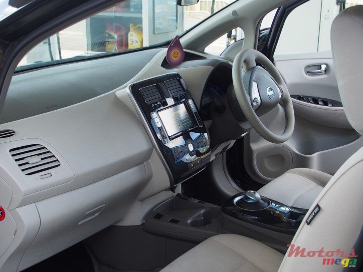 2012' Nissan Leaf photo #5