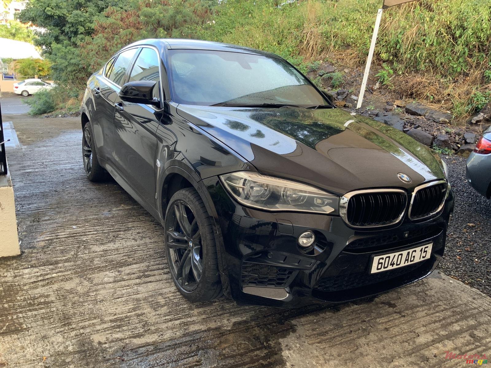 2015' BMW X6 M photo #1