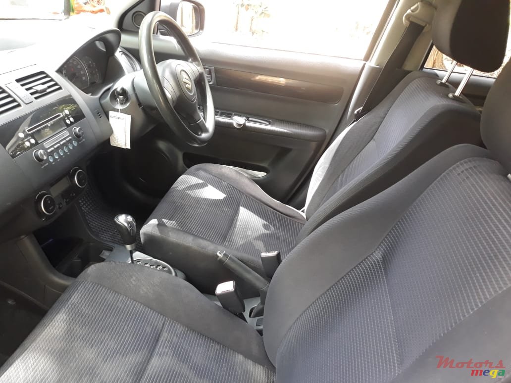 2008' Suzuki Swift photo #4